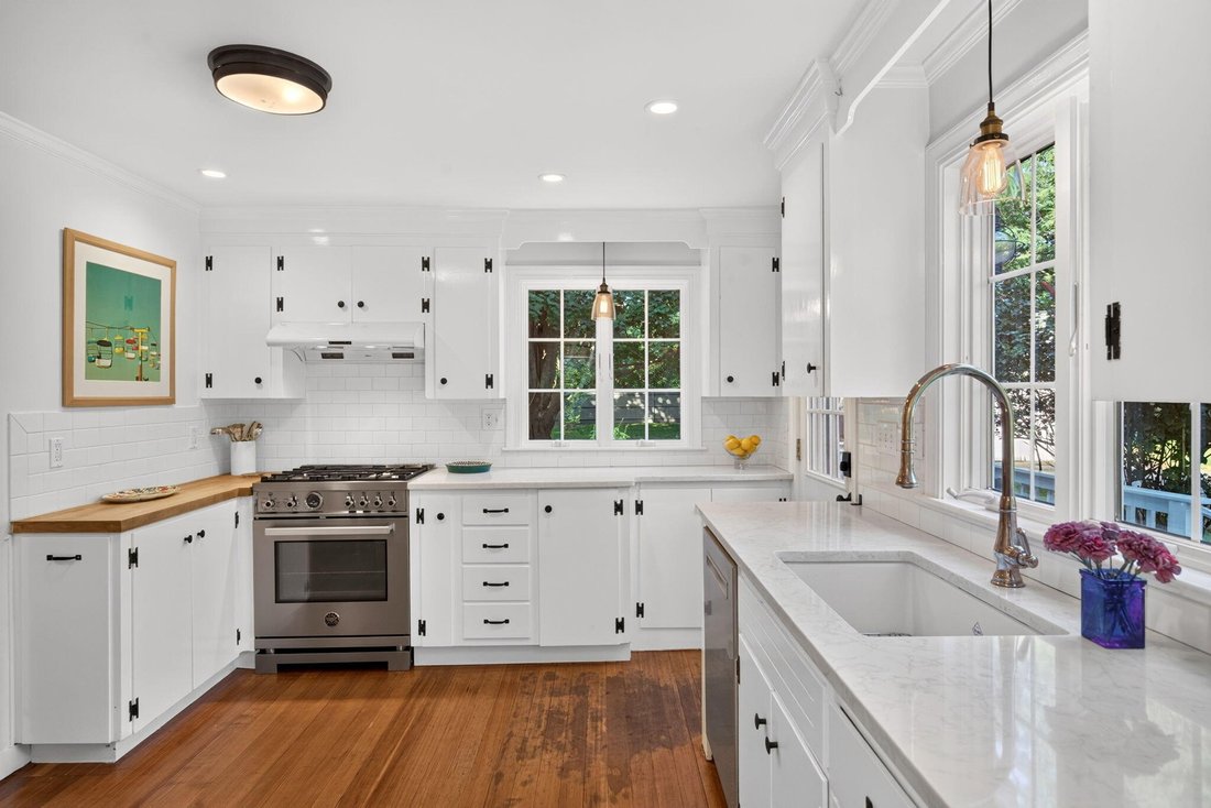 House in Barnstable, Massachusetts, United States 3 - 18922392