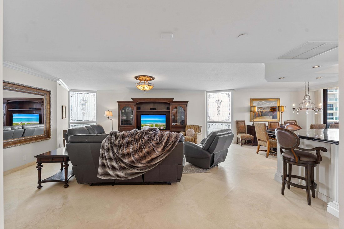 Condo in Fort Lauderdale, Florida, United States 3 - 18922237