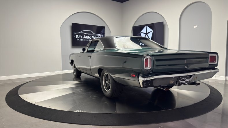 383 V8 4-Speed Sure-Grip 8 3/4 Rear End! in Clearwater, United States 3 - 18089155