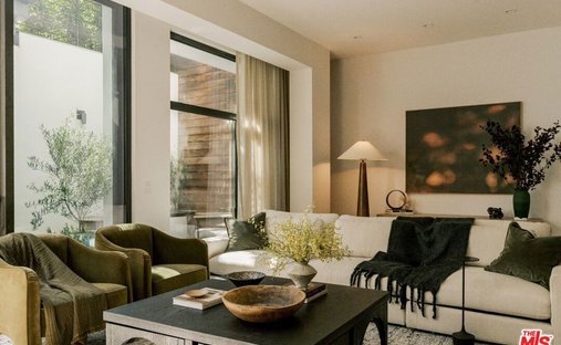Condo in Los Angeles, California, United States 1