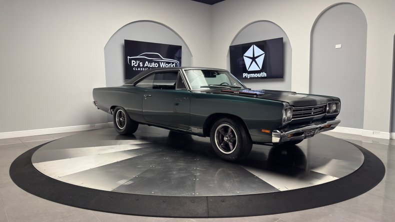 383 V8 4-Speed Sure-Grip 8 3/4 Rear End! in Clearwater, United States 5 - 18089155