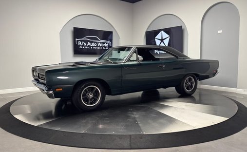 383 V8 4-Speed Sure-Grip 8 3/4 Rear End! in Clearwater, United States 1