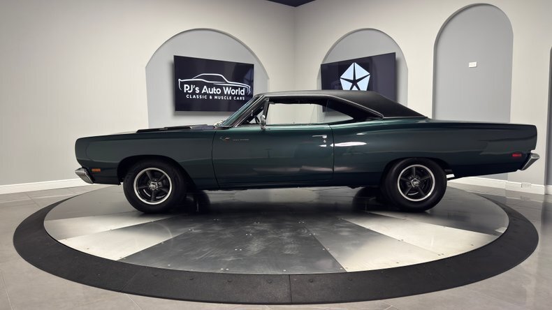 383 V8 4-Speed Sure-Grip 8 3/4 Rear End! in Clearwater, United States 2 - 18089155