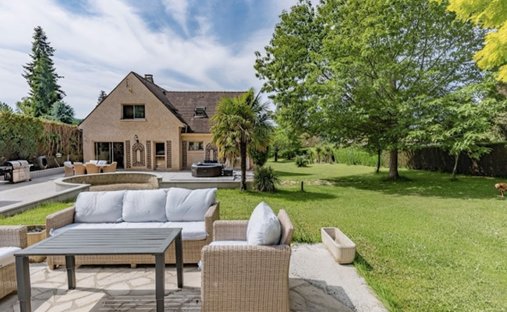 Casa en Le Bourg et le Hameaux, Beynes, Francia 1