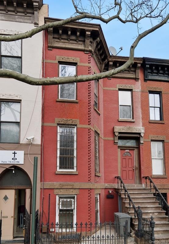 House in New York, New York, United States 1 - 18922033