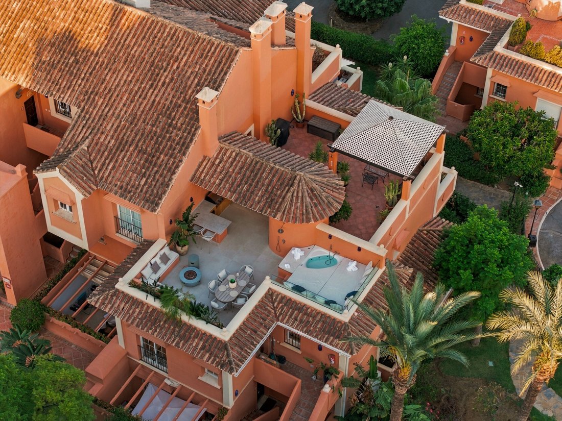 Attico a Nueva Andalucía, Marbella, Spagna 1 - 18922426