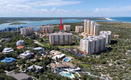 Condo in New Smyrna Beach, Florida, United States 1