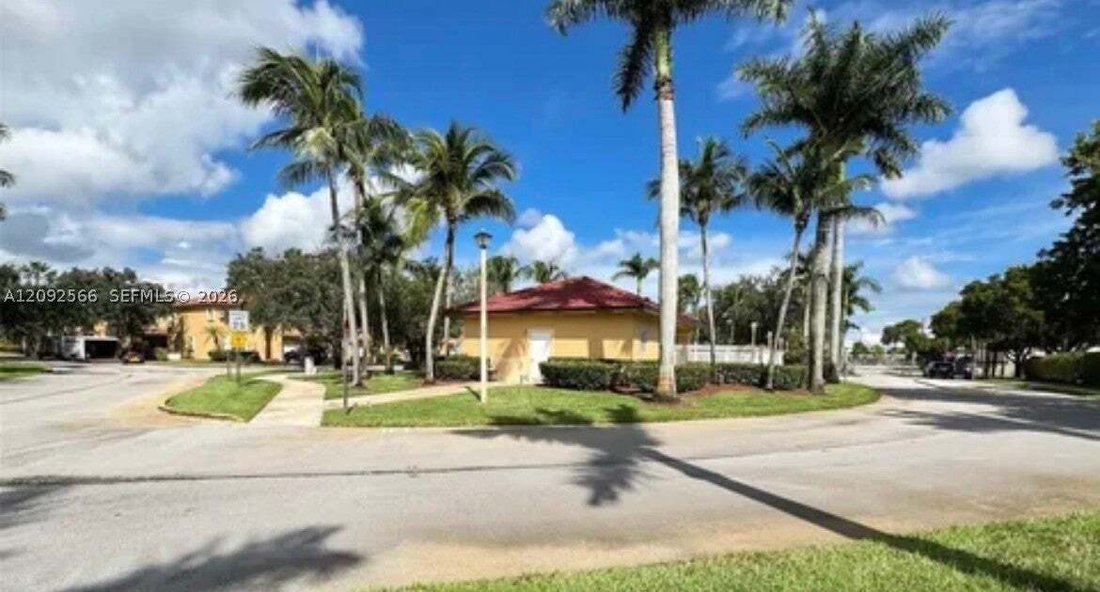 House in Davie, Florida, United States 5 - 18922560
