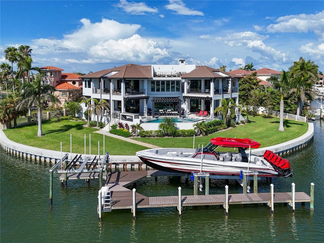 House in St. Petersburg, Florida, United States 4 - 18922496