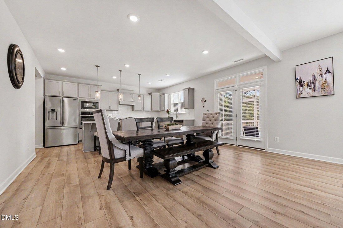 Casa en Fuquay-Varina, Carolina del Norte, Estados Unidos 3 - 18048124