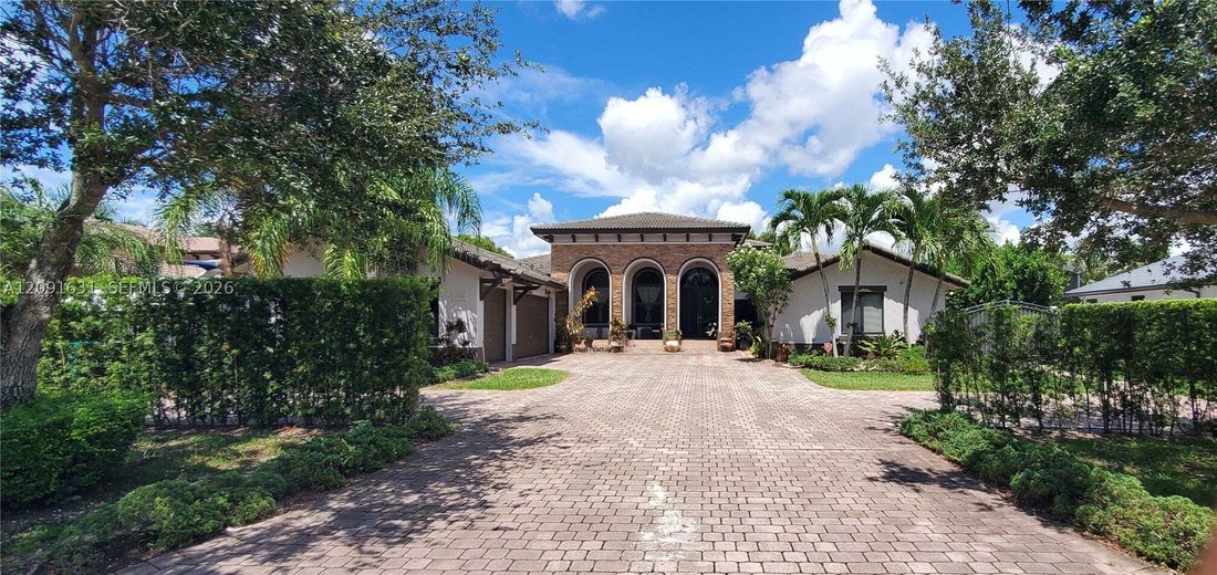 House in Miami, Florida, United States 1 - 18922566