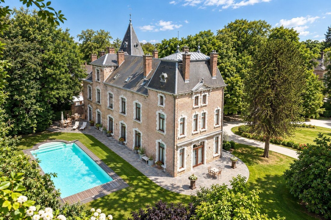 Villa a Charleroi, Vallonia, Belgio 1 - 18922567