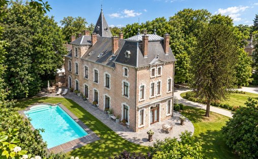 Villa in Charleroi, Wallonia, Belgium 1