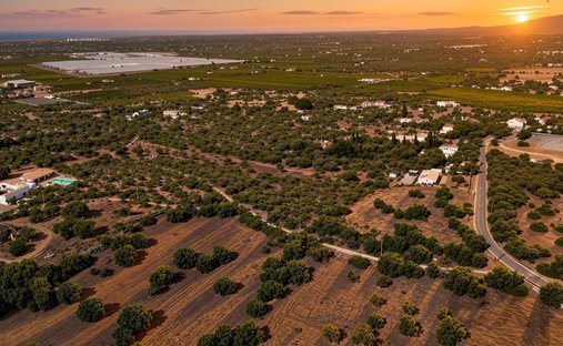 Land in Luz de Tavira e Santo Estevao, Algarve, Portugal 1