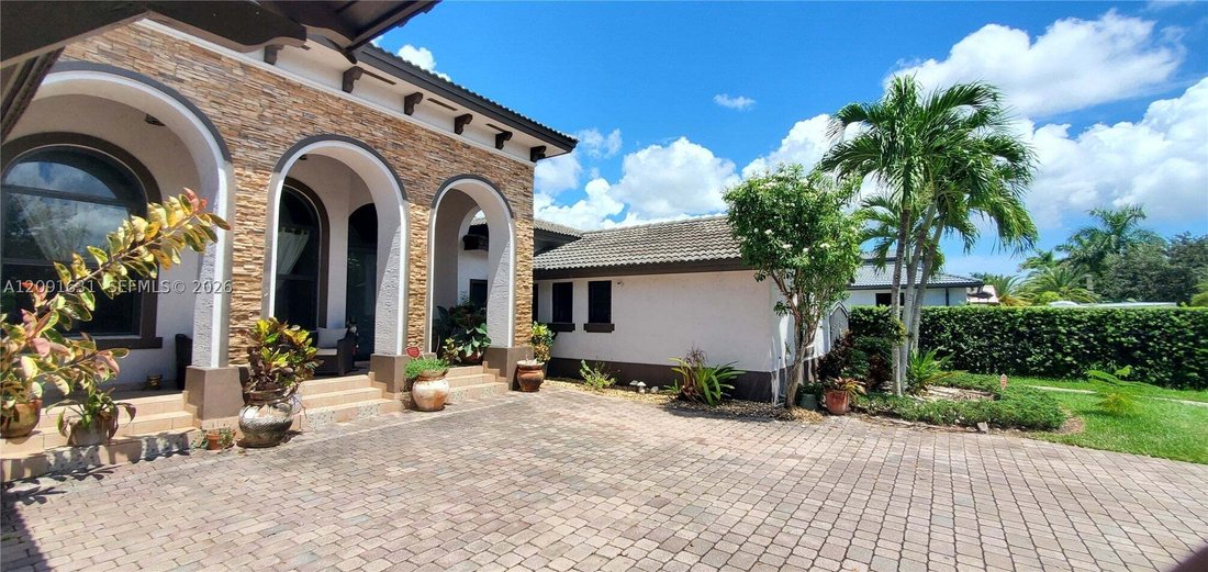 House in Miami, Florida, United States 3 - 18922566