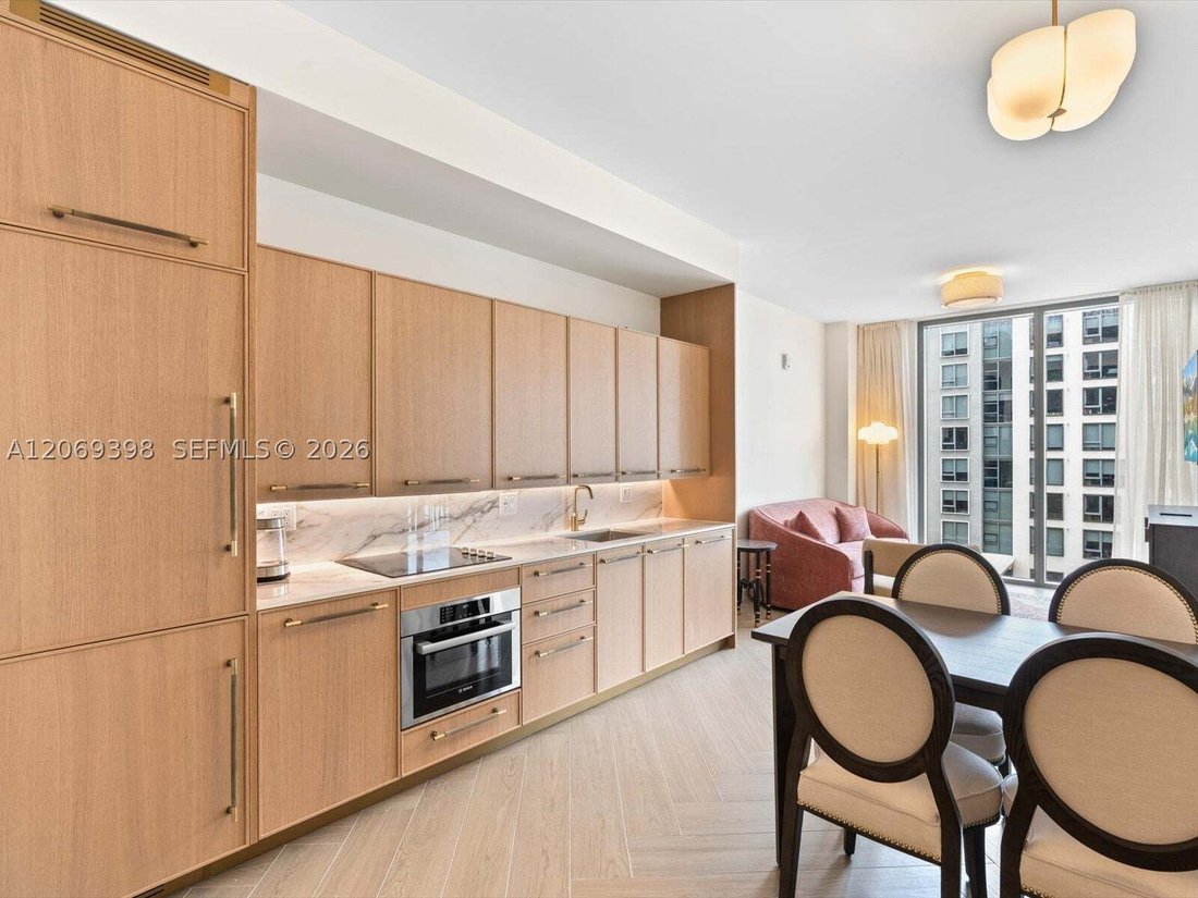 Condo in Miami, Florida, United States 5 - 18646135