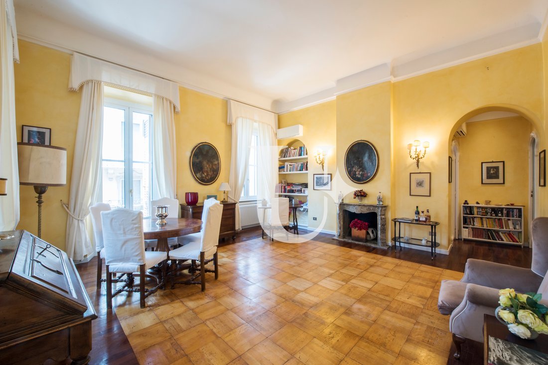 Appartement à Centro Storico, Côme, Lombardie 3 - 18516672