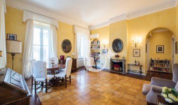 Wohnung in Centro Storico, Como, Lombardei 2
