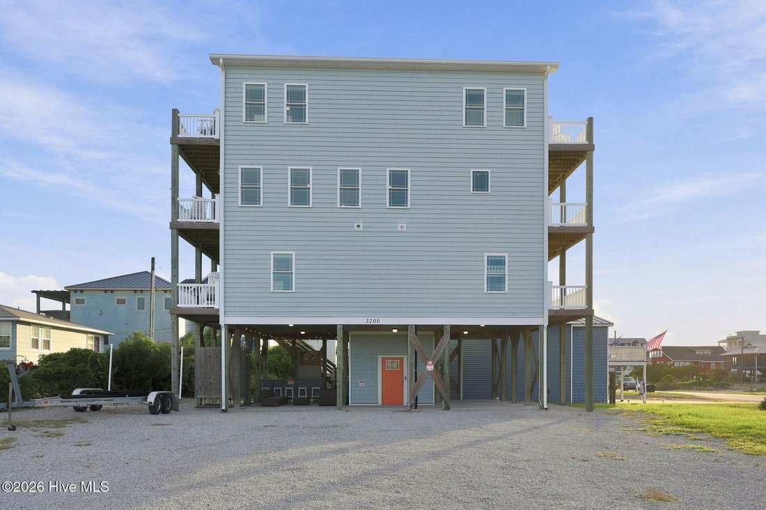 House in North Topsail Beach, North Carolina, United States 3 - 18657451