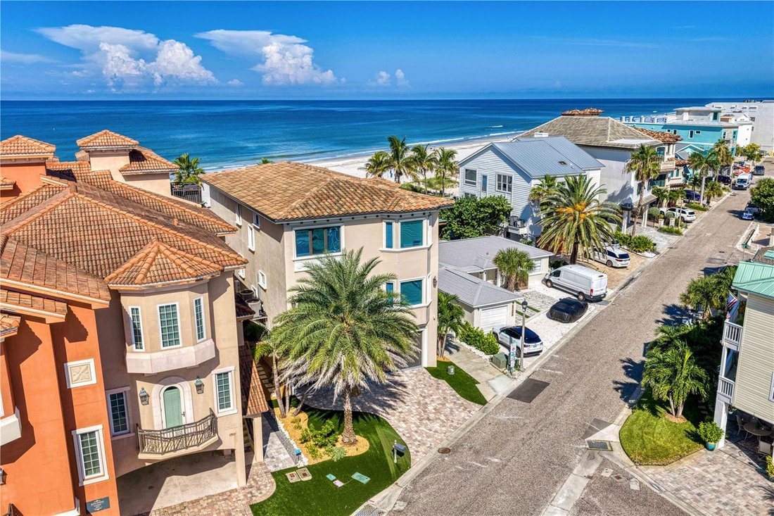 House in Madeira Beach, Florida, United States 3 - 18922501