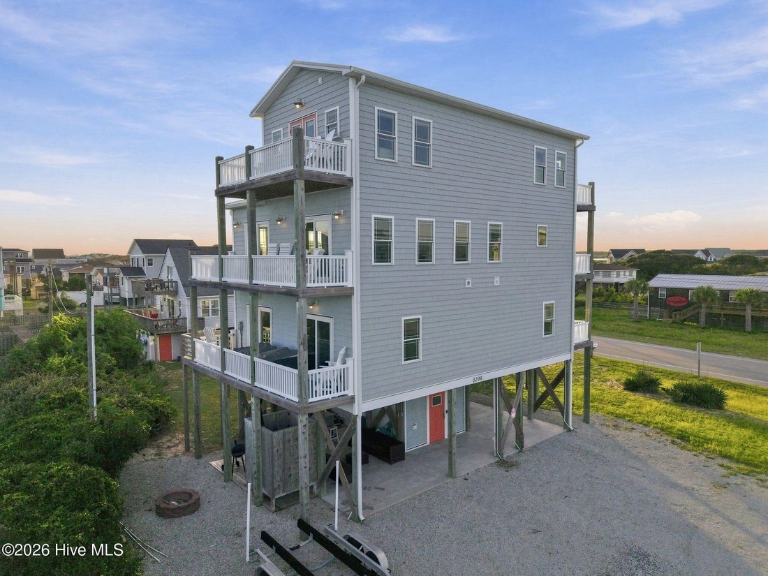 House in North Topsail Beach, North Carolina, United States 5 - 18657451