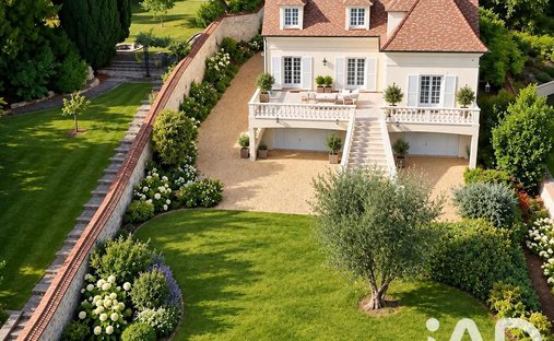 House in Villennes-sur-Seine, Ile-de-France, France 1