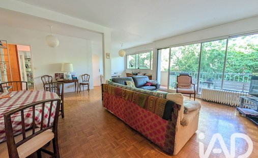 Apartment in L'Étang-la-Ville, Ile-de-France, France 1