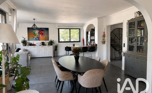 House in Poissy, Ile-de-France, France 1