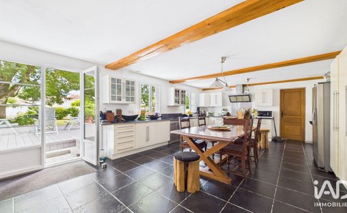 House in Vouhe, Nouvelle-Aquitaine, France 1
