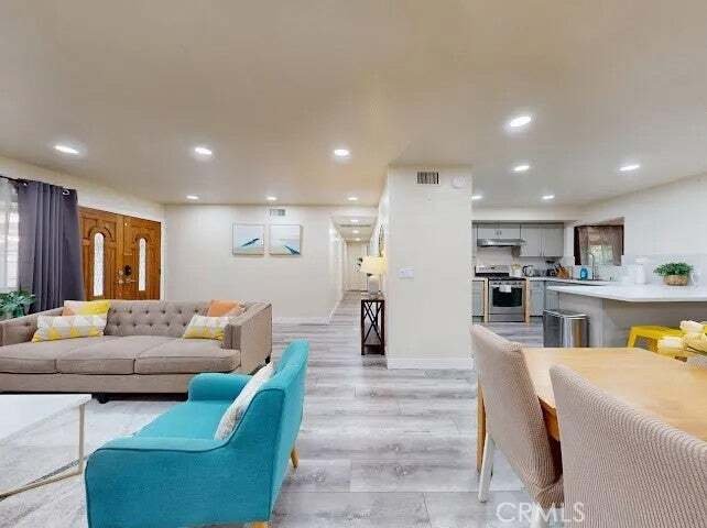 House in Huntington Beach, California, United States 5 - 18922644