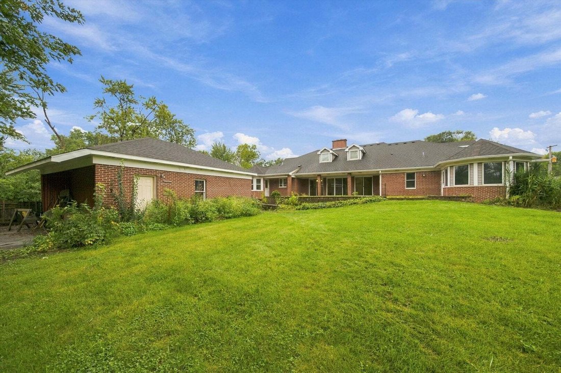 House in Lake Bluff, Illinois, United States 3 - 18922615