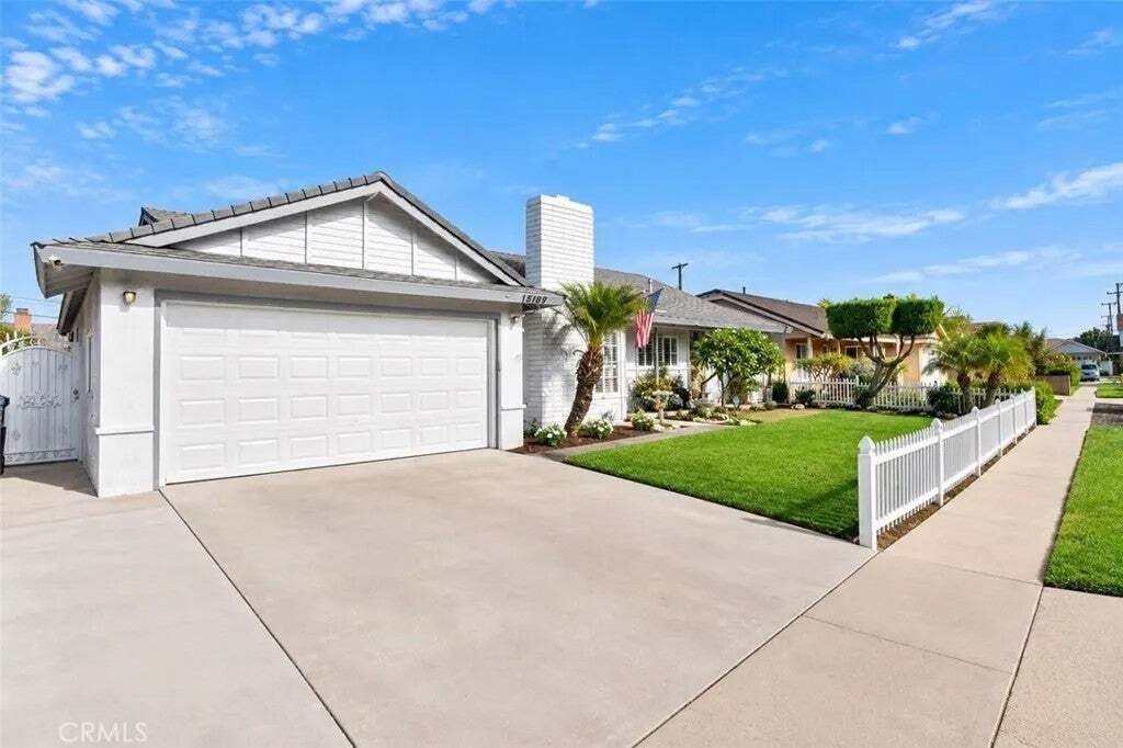Condo in Westminster, California, United States 2 - 18922629