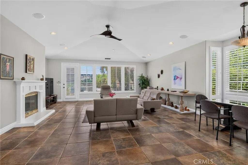 House in Hidden Hills, California, United States 5 - 18399128