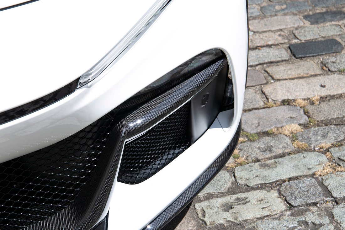 Suv in London, United Kingdom 5 - 18922770