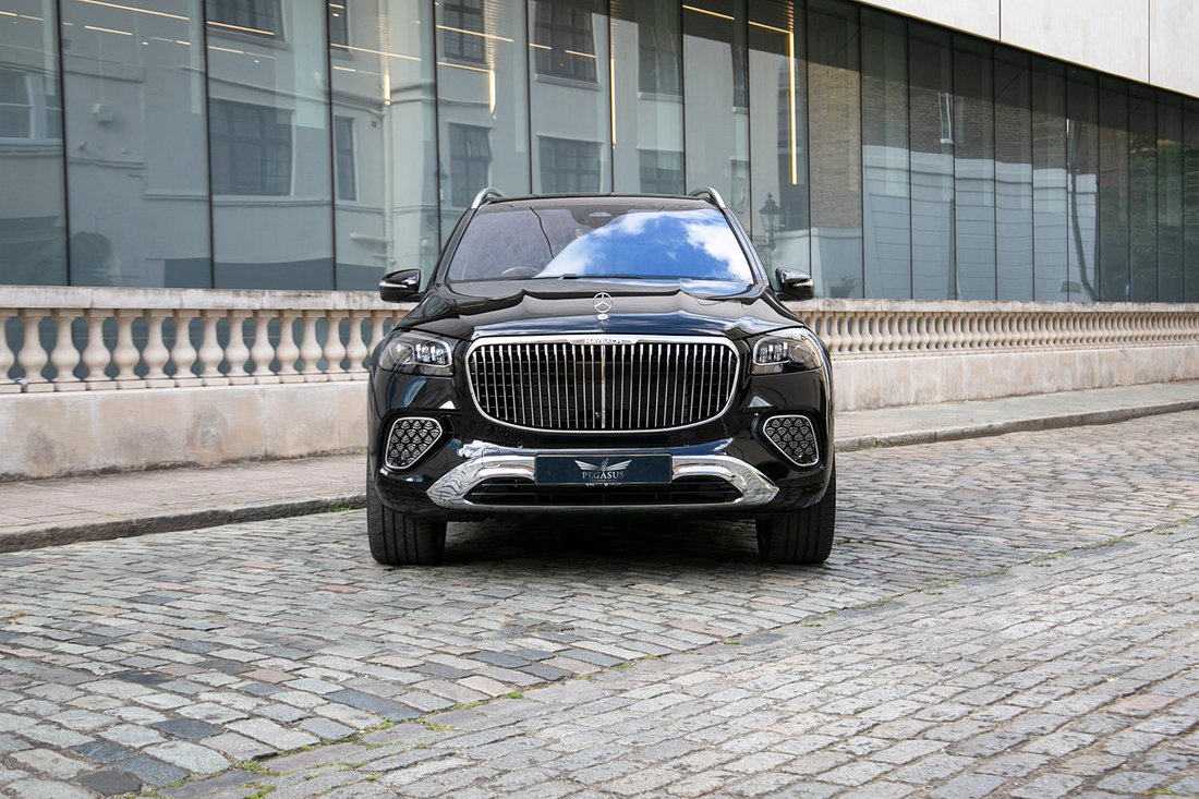 Suv in London, United Kingdom 3 - 18922869