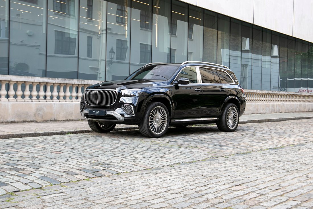 Suv in London, United Kingdom 1 - 18922869