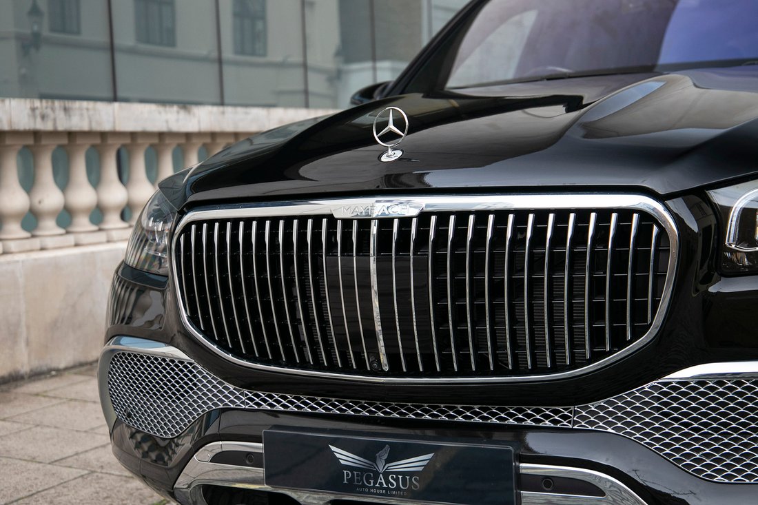 Suv in London, United Kingdom 2 - 18922753