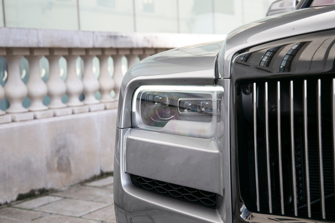 Suv in London, United Kingdom 3 - 18922792