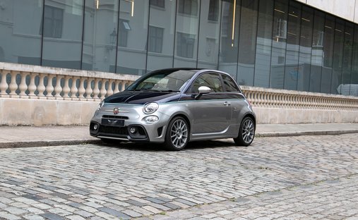 2018 Abarth 695 in London, United Kingdom 1