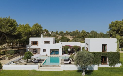 Villa in Santa Eularia des Riu, Balearic Islands, Spain 1