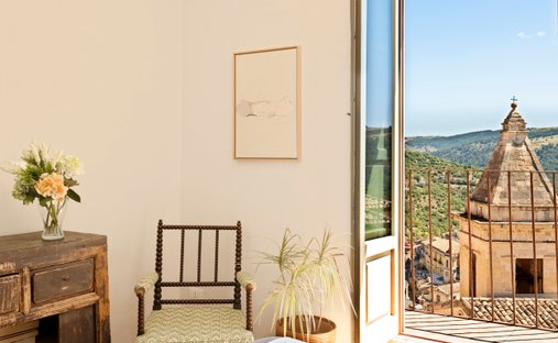 House in Archimede - Napoleone Colajanni, Ragusa, Sicily 1