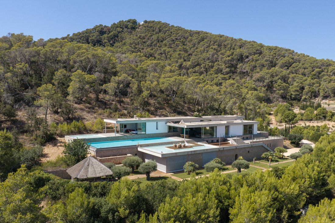 Villa in Santa Eularia des Riu, Balearic Islands, Spain 1 - 18923095