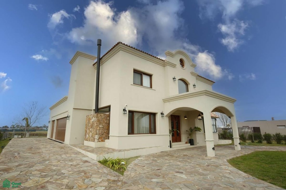 House in Hudson, Buenos Aires, Buenos Aires Province, Argentina 2 - 17988261