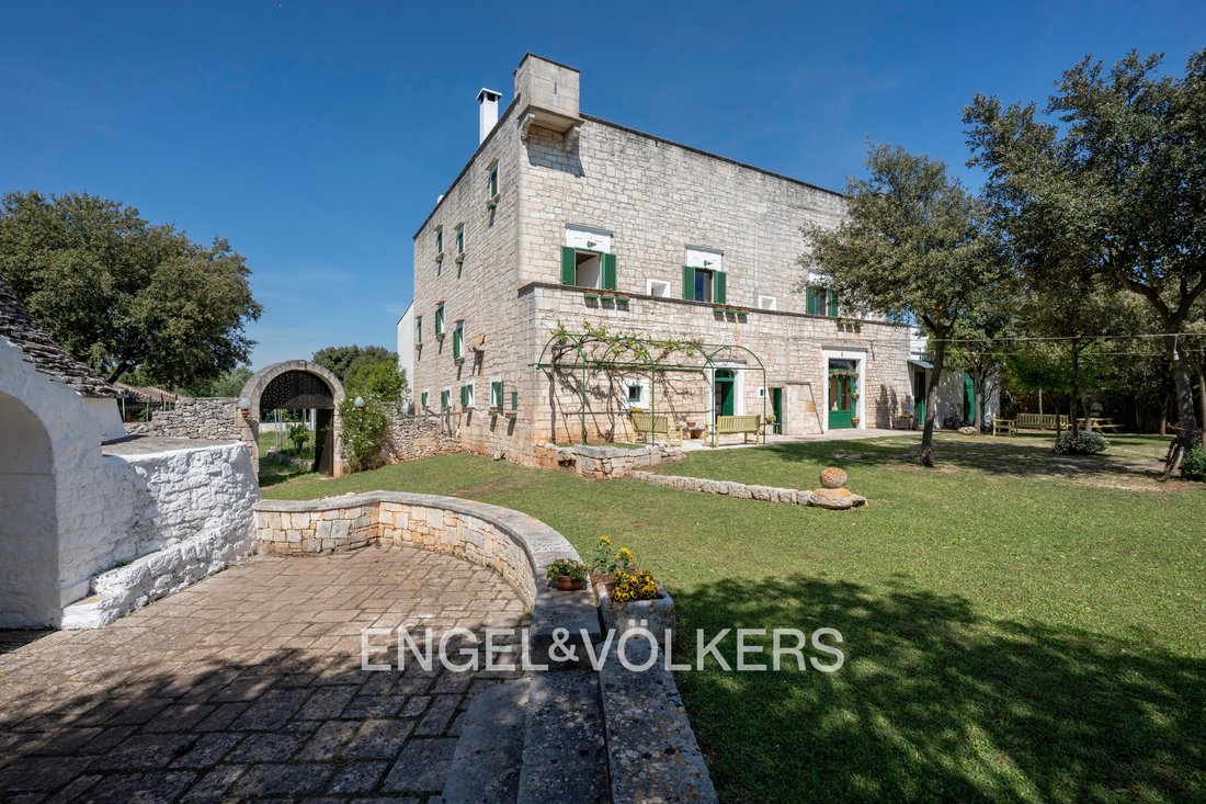 Estate in Ceglie Messapica, Apulia, Italy 2 - 18435406