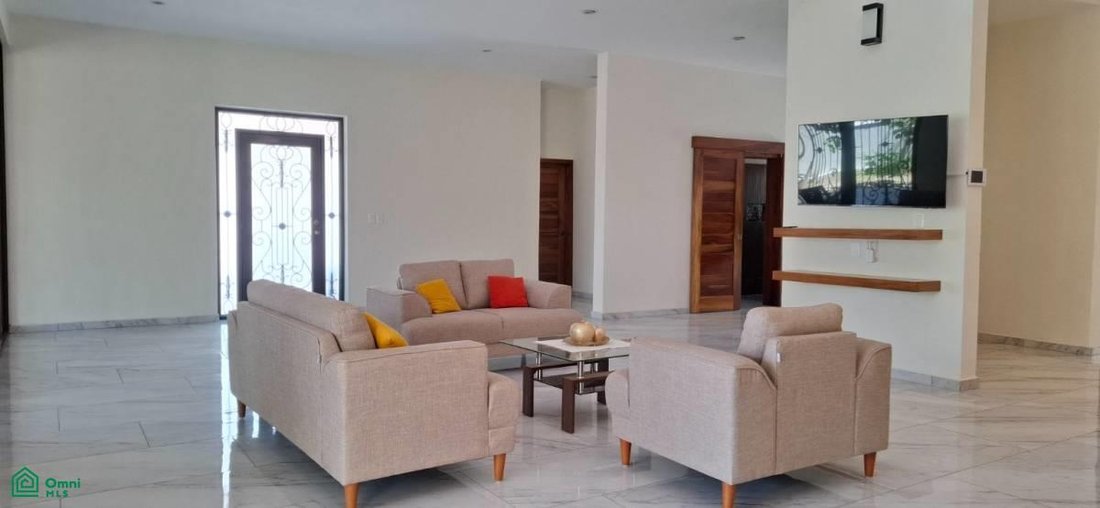 Townhouse in Fraccionamiento Residencial Campestre Buenos Aires, Colima, Mexico 3 - 18098348