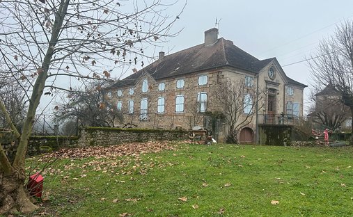 Villa in La Chapelle-aux-Saints, Nouvelle-Aquitaine, France 1