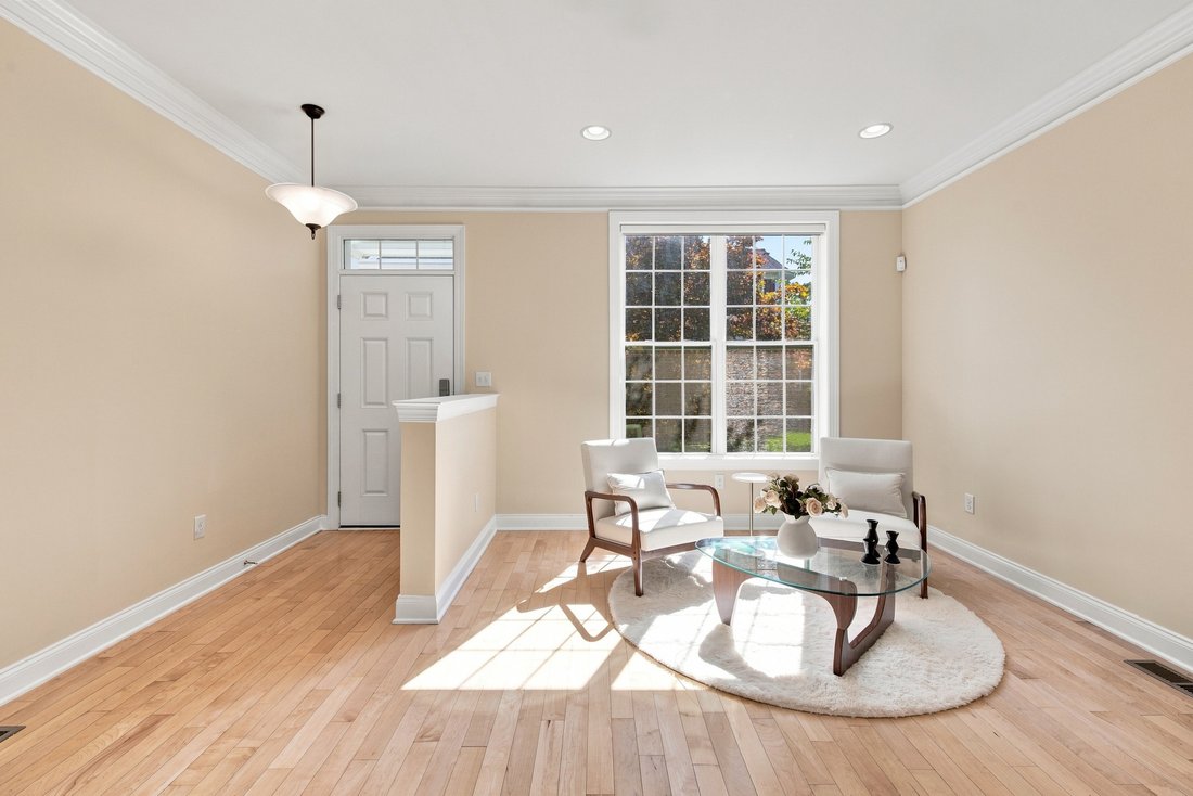 Condo in Westborough, Massachusetts, United States 4 - 18922989