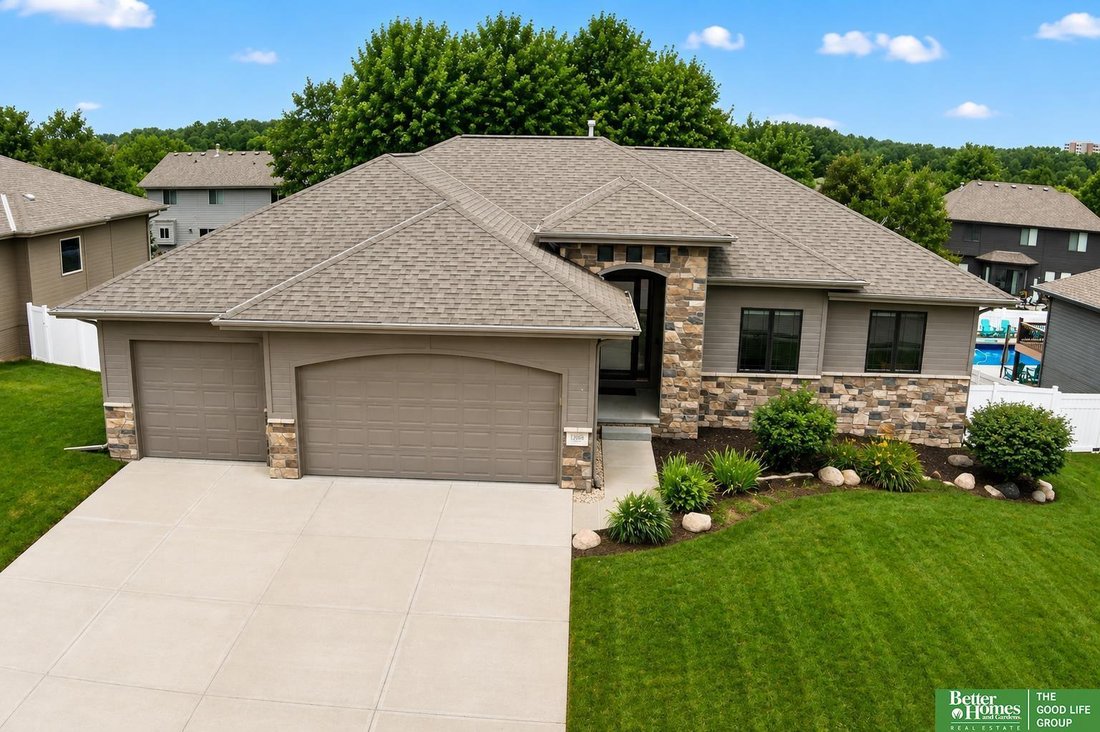 House in Papillion, Nebraska, United States 2 - 18923108