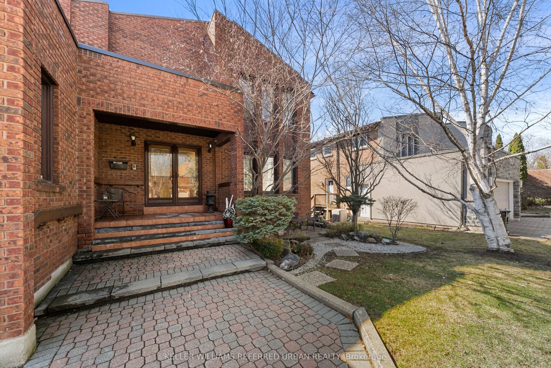 House in Toronto, Ontario, Canada 3 - 18922851