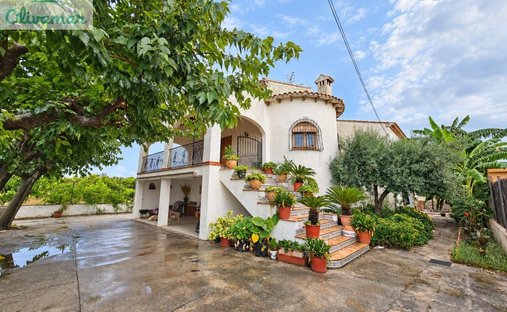 Chalet in Oliva, Valencian Community, Spain 1